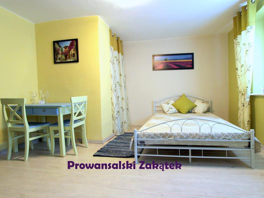 Apartamento Domek Podróżniczy Łódź Habitación foto